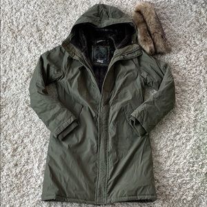 Aritzia TNA Parka